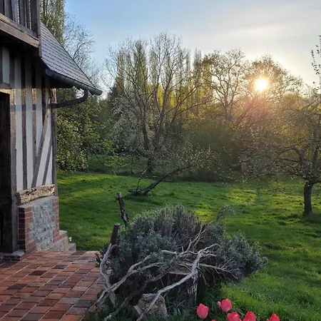 Charming Normandy House - Perfect For A Family Weekend Getaway *