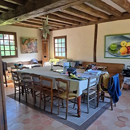 Charming Normandy House - Perfect For A Family Weekend Getaway Apartmán